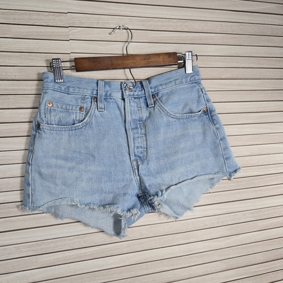 Levi's cut off jean shorts - Picture 2 of 13